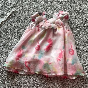 Infant dress size 6-9 months